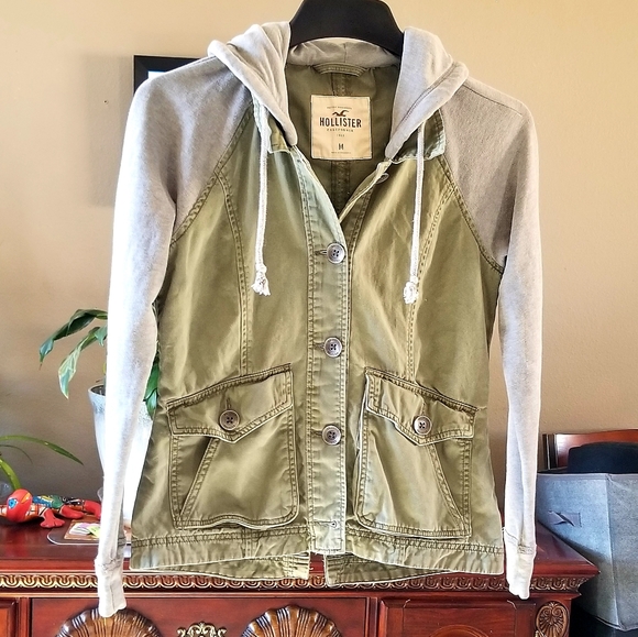 Hollister Jackets & Coats Hollister Army Green Hooded Button Down Outdoor Cargo Jacket